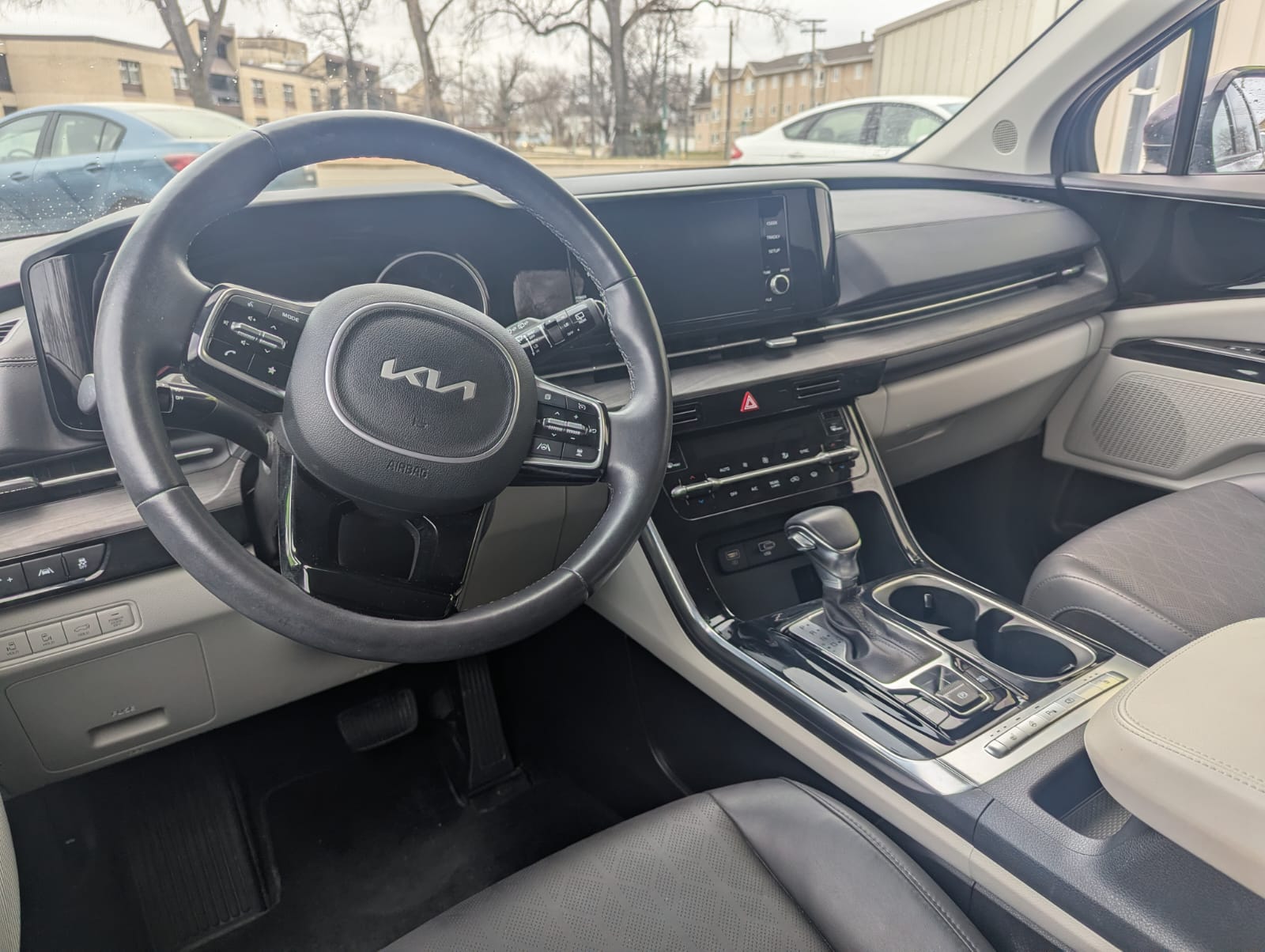 2024 Kia Carnival EX