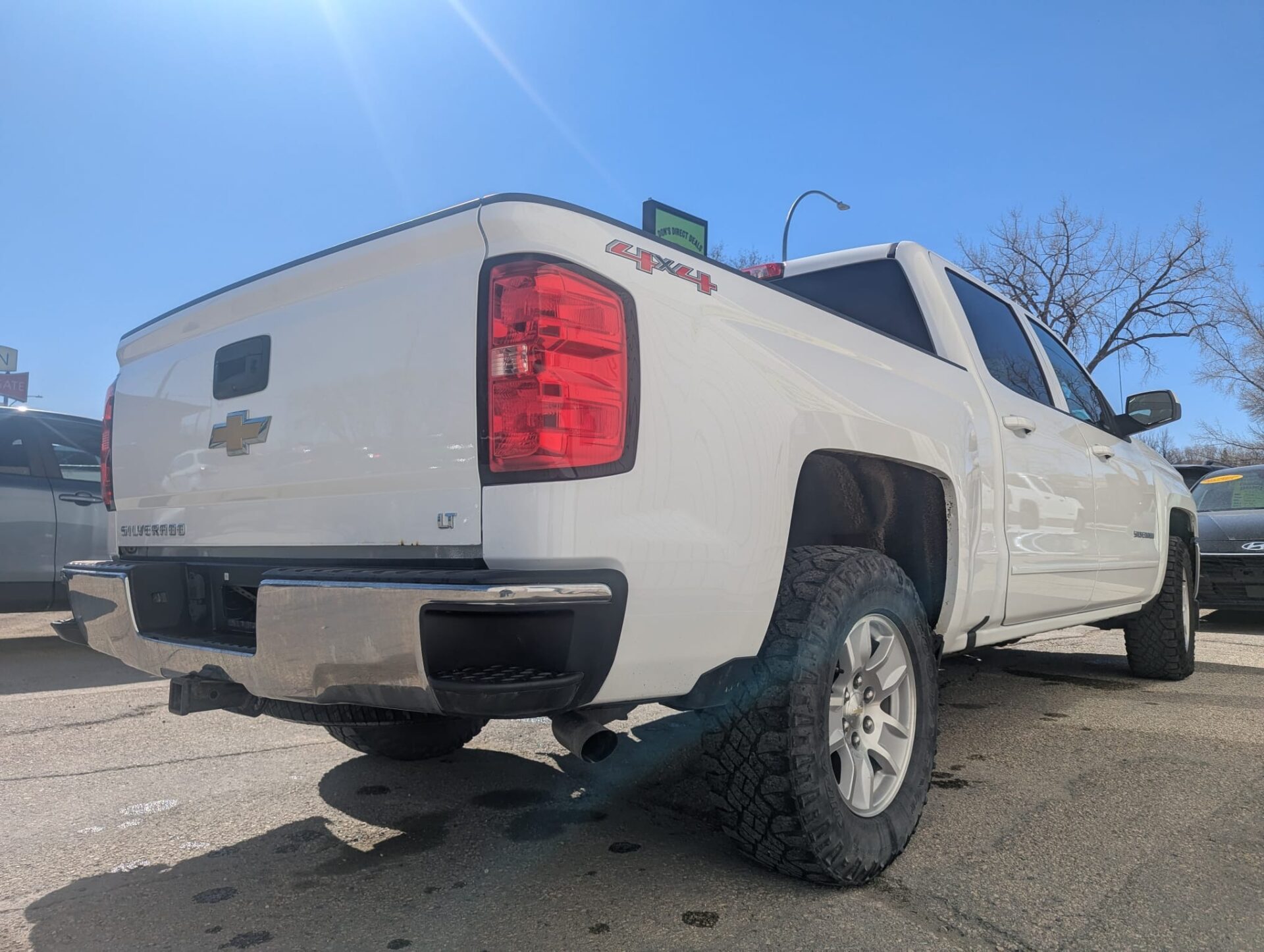 2017 Chevrolet Silverado 1500 - Image 4
